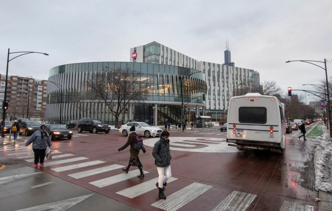 UIC shows continued strength in US News graduate schools rankings