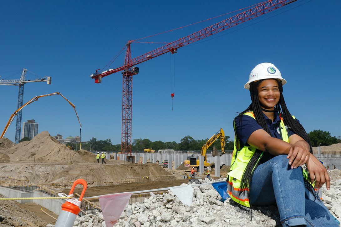 Kristen Moore, a master’s student in the Construction Engineering and Management program in civil, materials, and environmental engineering at UIC