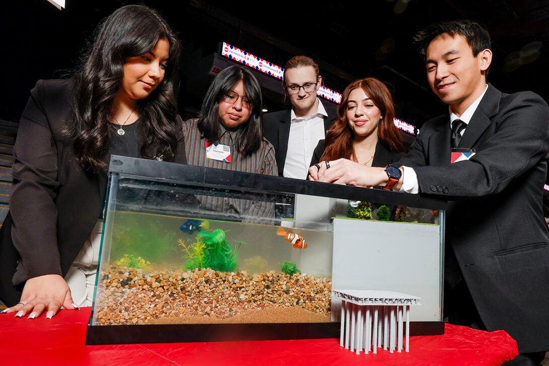 CME students show off their USACE Chicago Harbor Lock Floor Remediation Plan project at the 2025 Engineering Expo.